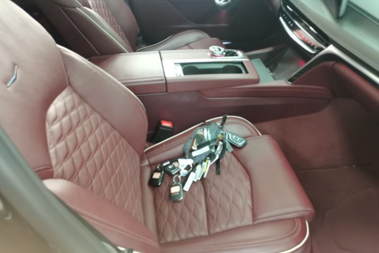 Used Cadillac CT6 2023 28T Platinum Edition Right Front Seat