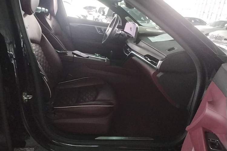 Used Cadillac CT6 2023 28T Prestige Model Right Front Seat