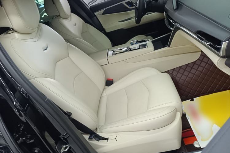 Used Cadillac CT6 2023 28T Luxury Version Right Front Seat