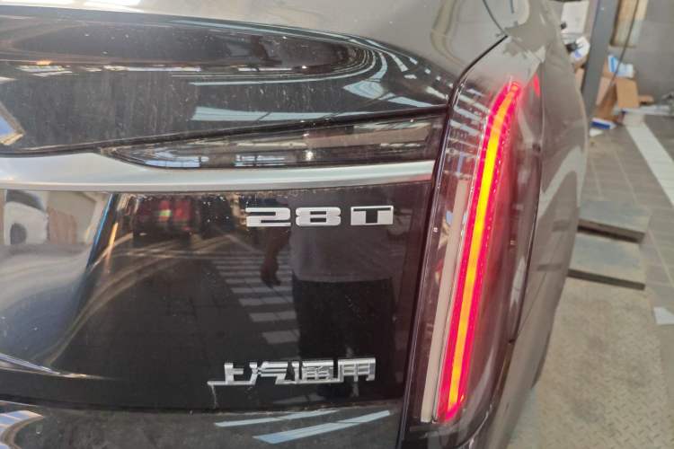 Used Cadillac CT6 2023 28T Platinum Edition Right Rear Taillight