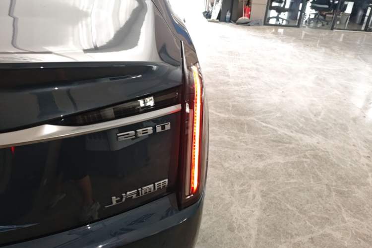 Used Cadillac CT6 2023 28T Luxury Version Right Rear Taillight