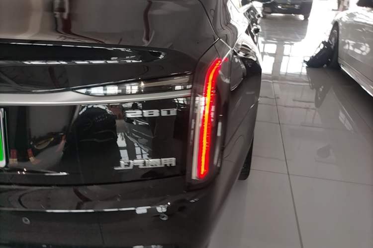 Used Cadillac CT6 2023 28T Luxury Version Right Rear Taillight