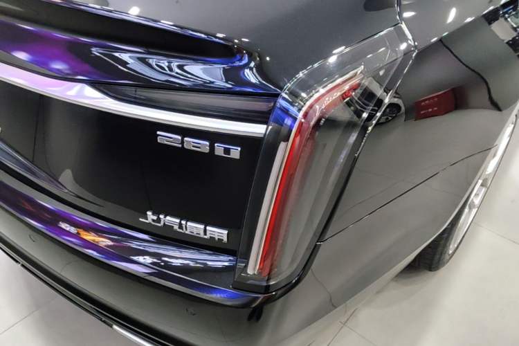 Used Cadillac CT6 2023 28T Prestige Model Right Rear Taillight