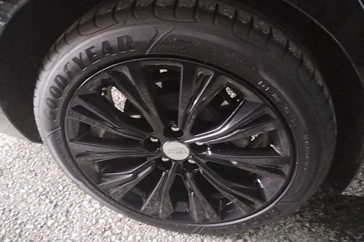 Used Cadillac CT6 2023 28T Prestige Model Right Rear Wheel Hub