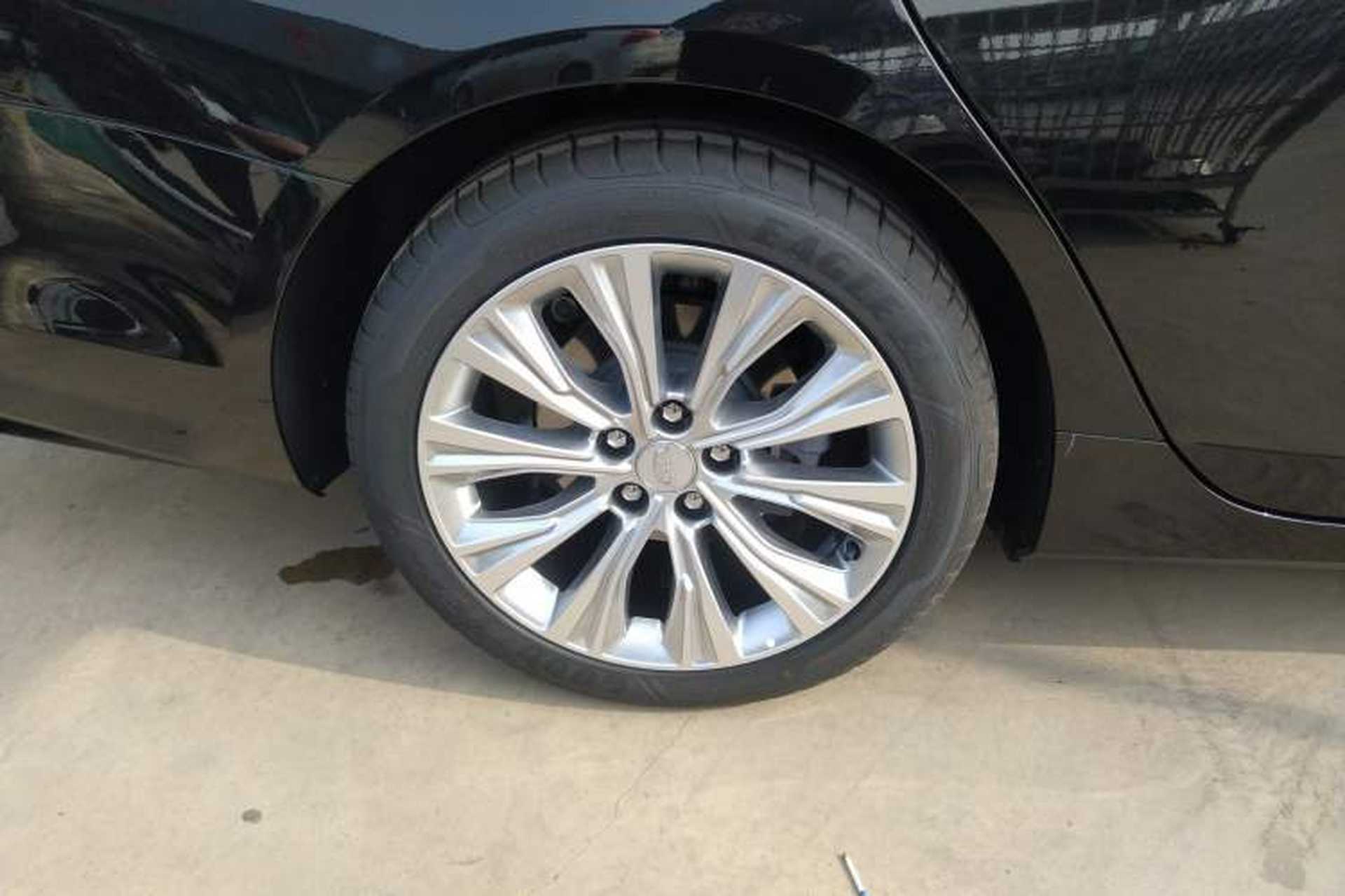 Used Cadillac CT6 2023 28T Luxury Version Right Rear Wheel Hub
