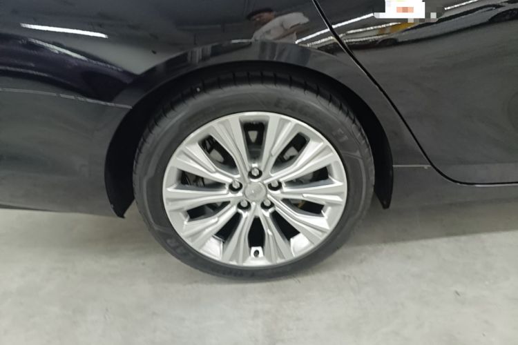 Used Cadillac CT6 2023 28T Luxury Version Right Rear Wheel Hub