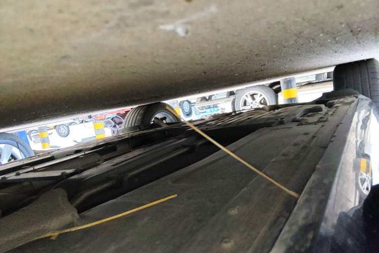 Used Cadillac CT6 2023 28T Prestige Model Right Side Sill