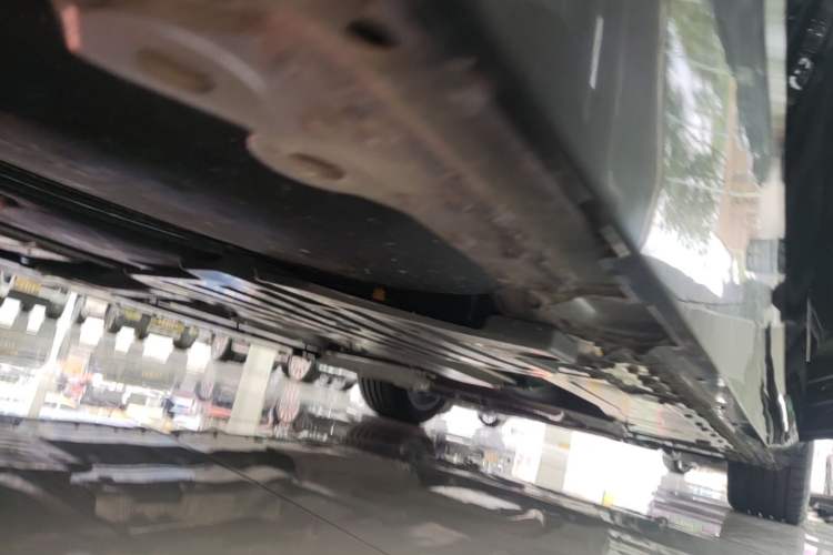 Used Cadillac CT6 2023 28T Platinum Edition Right Side Sill