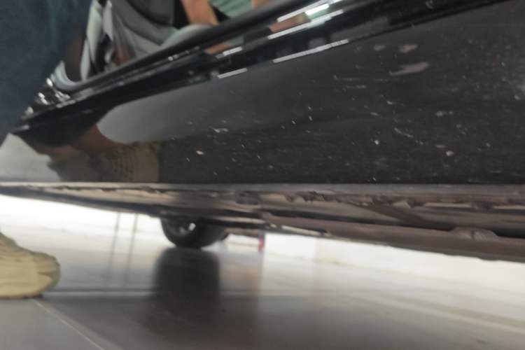 Used Cadillac CT6 2023 28T Luxury Version Right Side Sill