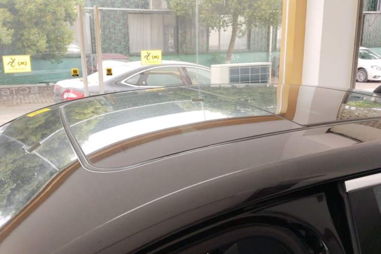 Used Cadillac CT6 2023 28T Platinum Edition Roof