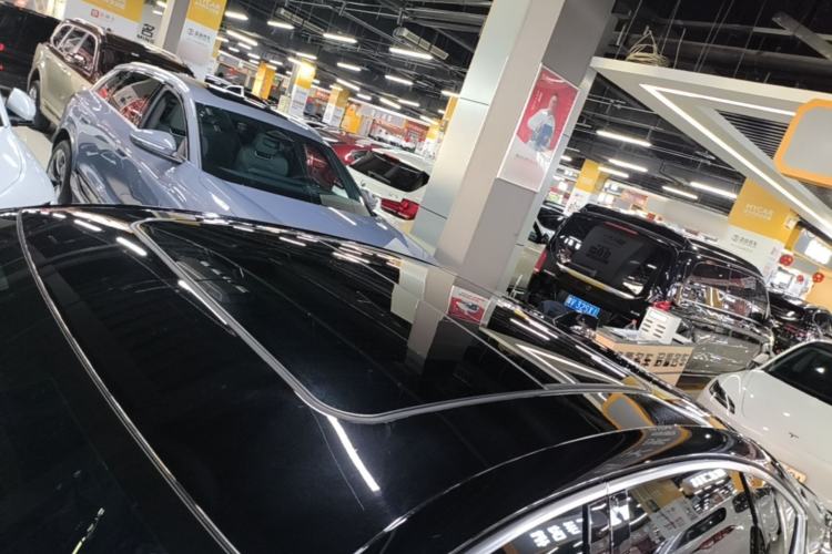 Used Cadillac CT6 2023 28T Luxury Version Roof