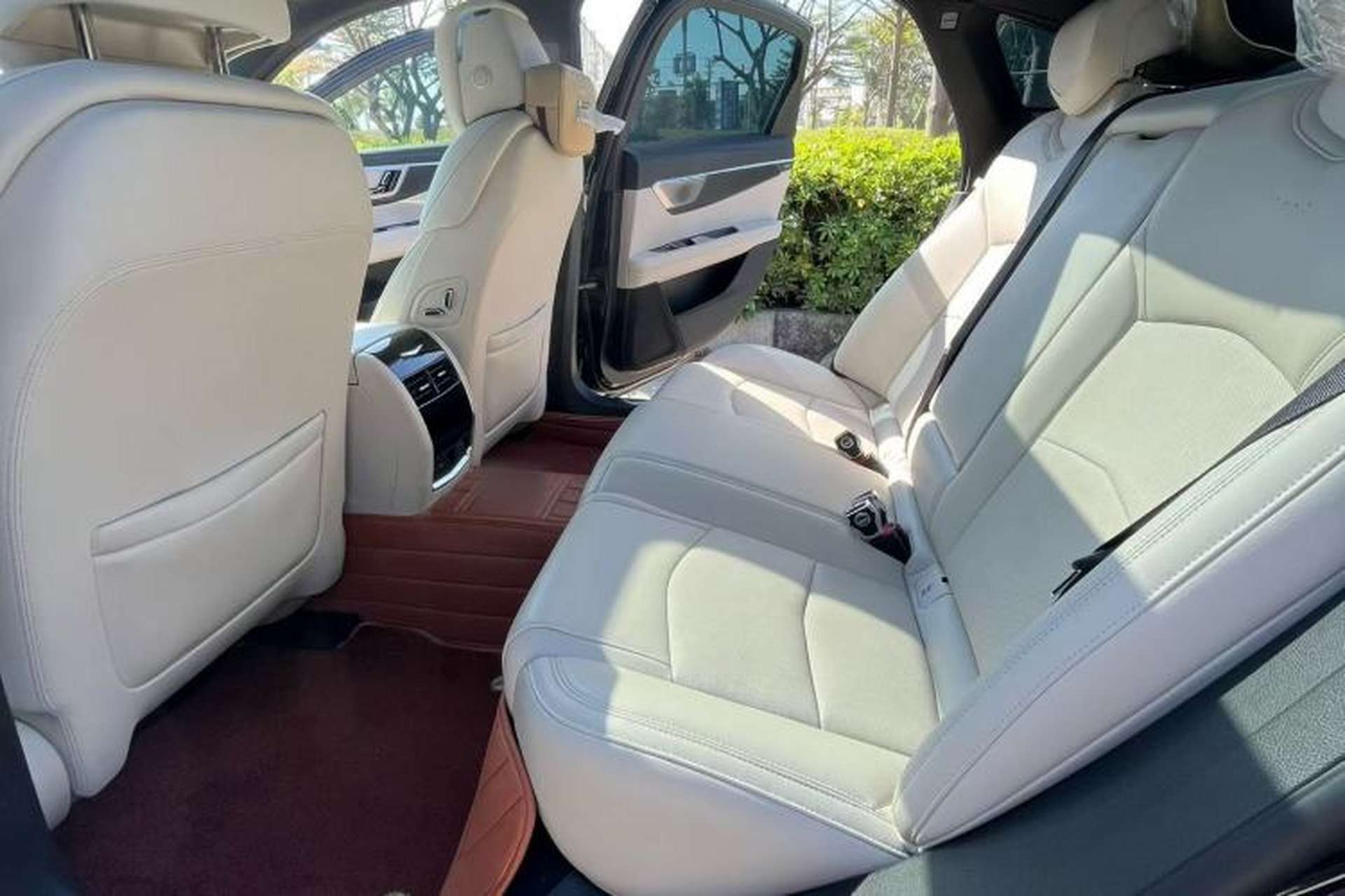 Used Cadillac CT6 2023 28T Luxury Version Roof