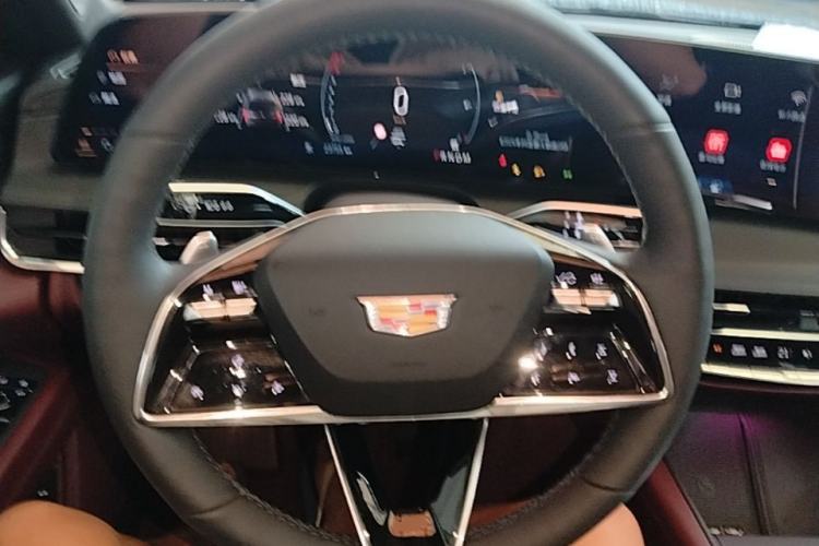 Used Cadillac CT6 2023 28T Prestige Model Steering Wheel