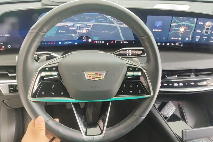 Used Cadillac CT6 2023 28T Platinum Edition Steering Wheel