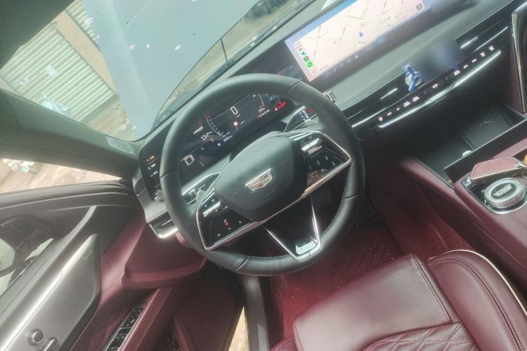 Used Cadillac CT6 2023 28T Prestige Model Steering Wheel