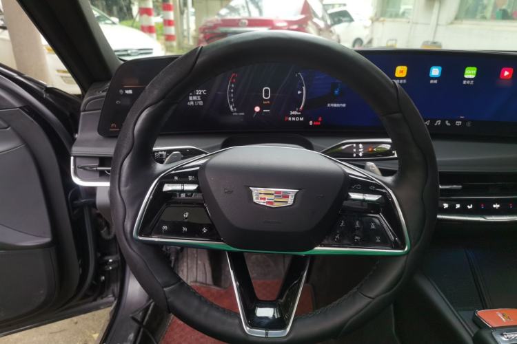 Used Cadillac CT6 2023 28T Fashion Edition Steering Wheel