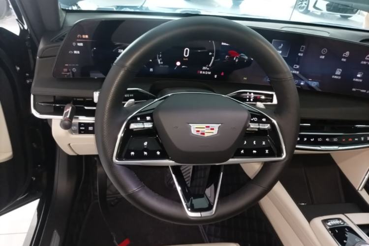 Used Cadillac CT6 2023 28T Luxury Version Steering Wheel