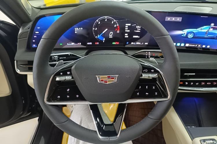 Used Cadillac CT6 2023 28T Luxury Version Steering Wheel