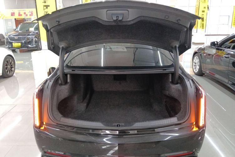 Used Cadillac CT6 2023 28T Fashion Edition Trunk