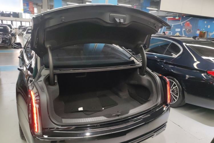 Used Cadillac CT6 2023 28T Luxury Version Trunk