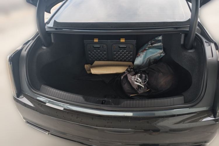 Used Cadillac CT6 2023 28T Platinum Edition Trunk