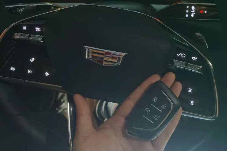 Used Cadillac CT6 2023 28T Luxury Version Vehicle Key