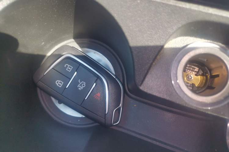 Used Cadillac CT6 2023 28T Fashion Edition Vehicle Key
