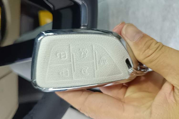 Used Cadillac CT6 2023 28T Luxury Version Vehicle Key