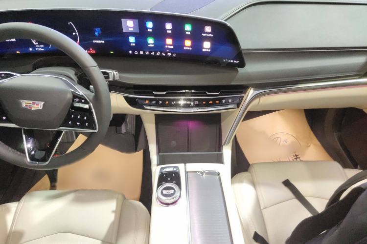 Used Cadillac CT6 2023 28T Fashion Edition Audio And AC Panel