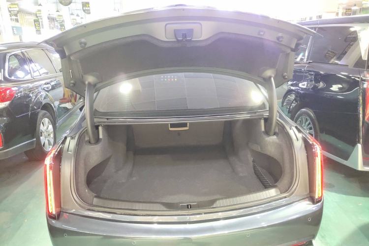 Used Cadillac CT6 2023 28T Fashion Edition Trunk