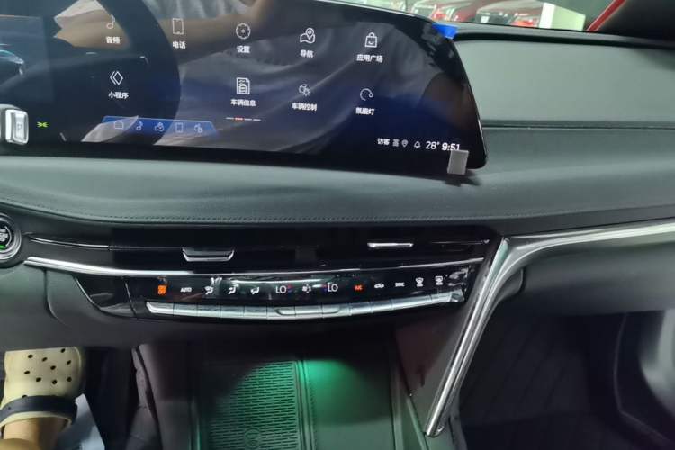 Used Cadillac CT6 2023 28T Luxury Version Audio And AC Panel
