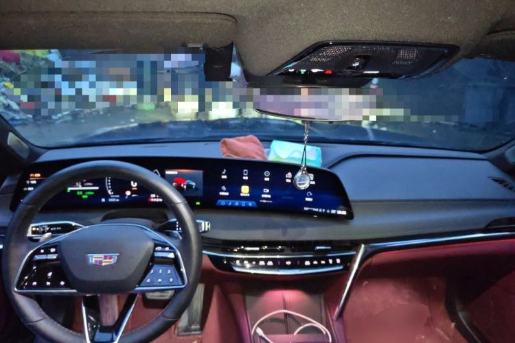 Used Cadillac CT6 2023 28T Prestige Model Center Console