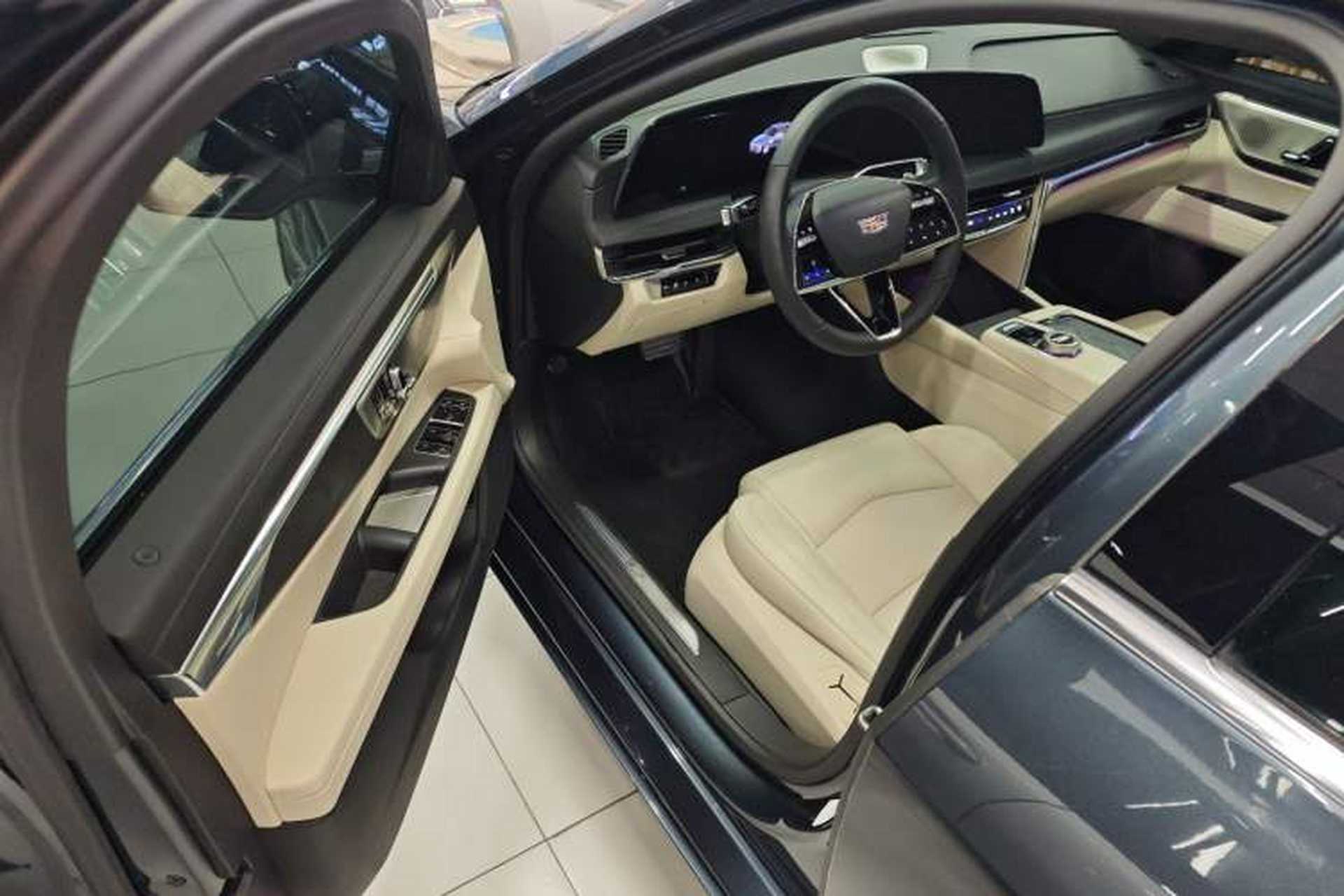 Used Cadillac CT6 2023 28T Luxury Version Driver Seat