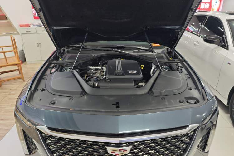 Used Cadillac CT6 2023 28T Luxury Version Engine Bay