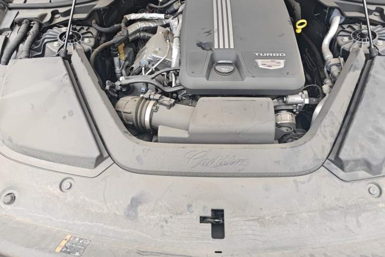 Used Cadillac CT6 2023 28T Fashion Edition Engine Bay