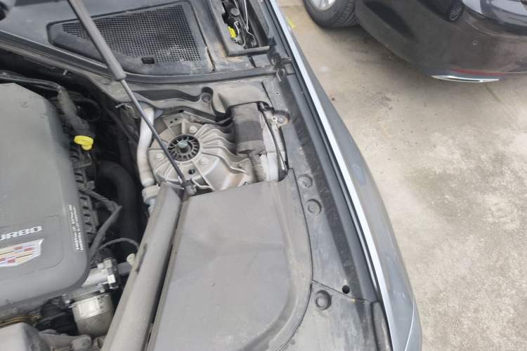 Used Cadillac CT6 2023 28T Fashion Edition Engine Bay Left