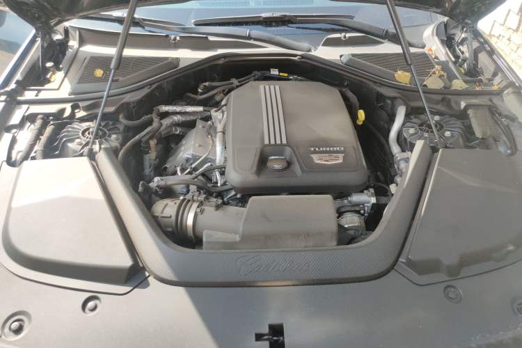Used Cadillac CT6 2023 28T Luxury Version Engine Bay