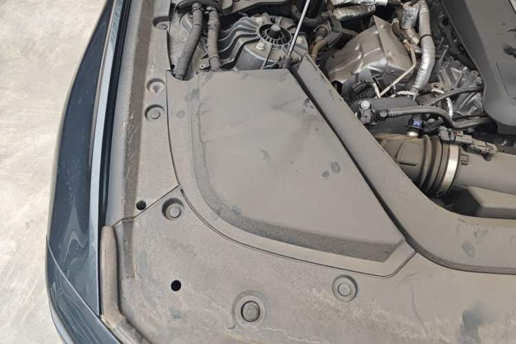 Used Cadillac CT6 2023 28T Fashion Edition Engine Bay Right