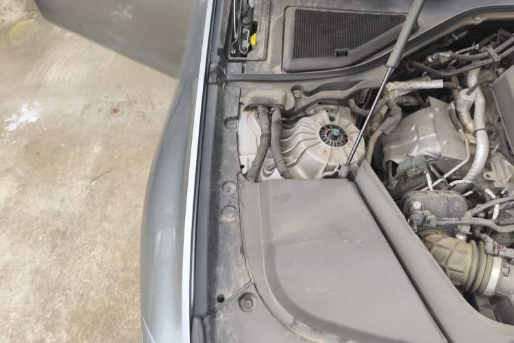 Used Cadillac CT6 2023 28T Fashion Edition Engine Bay Right