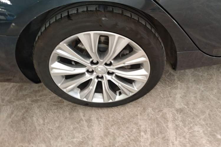 Used Cadillac CT6 2023 28T Luxury Version Exterior 5