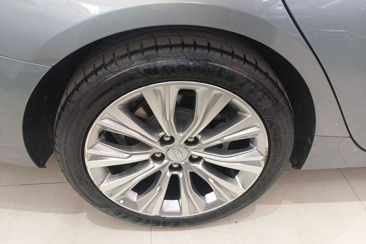 Used Cadillac CT6 2023 28T Luxury Version Exterior 8