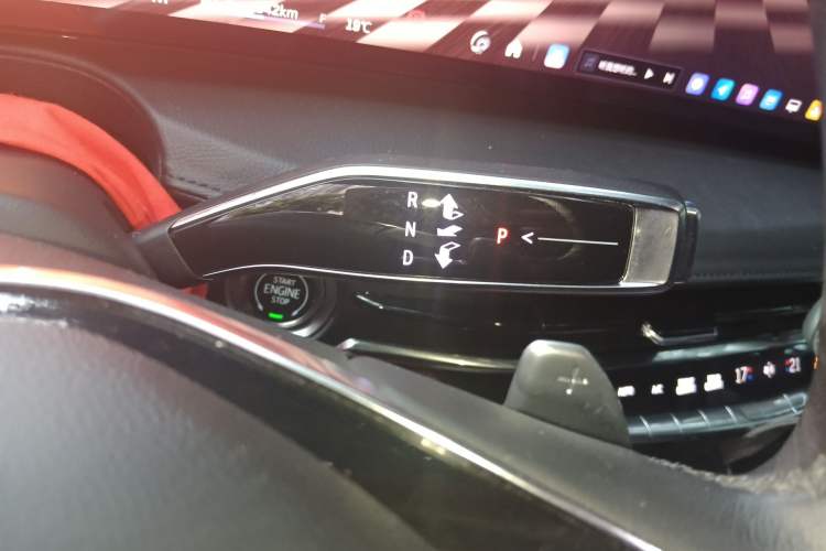Used Cadillac CT6 2023 28T Prestige Model Gear Lever