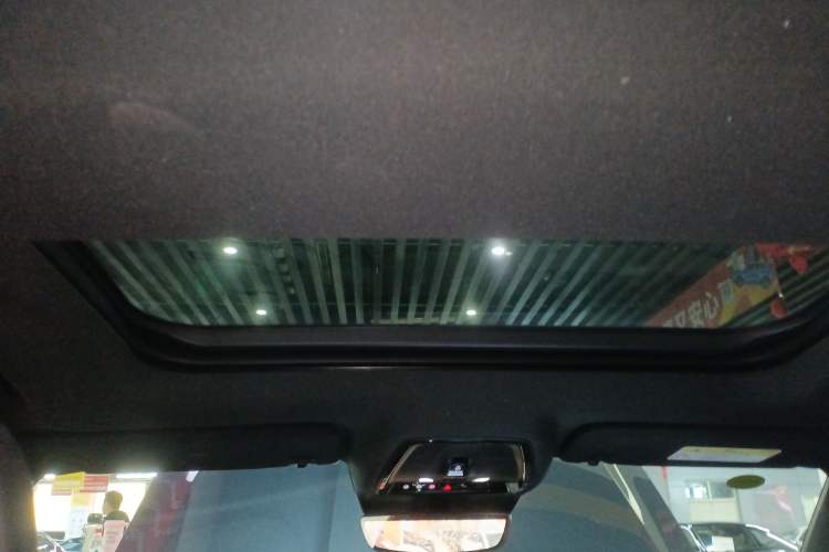 Used Cadillac CT6 2023 28T Platinum Edition Headliner