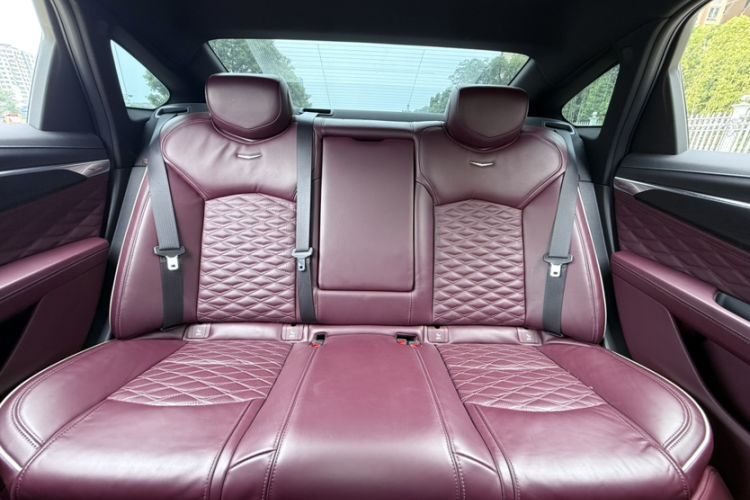 Used Cadillac CT6 2023 28T Platinum Edition Headliner