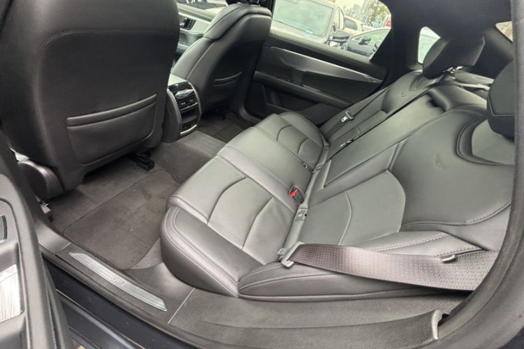 Used Cadillac CT6 2023 28T Fashion Edition Interior 3