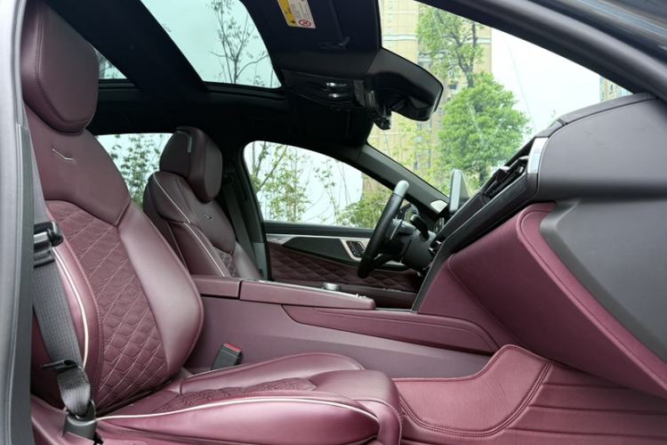 Used Cadillac CT6 2023 28T Platinum Edition Interior 6