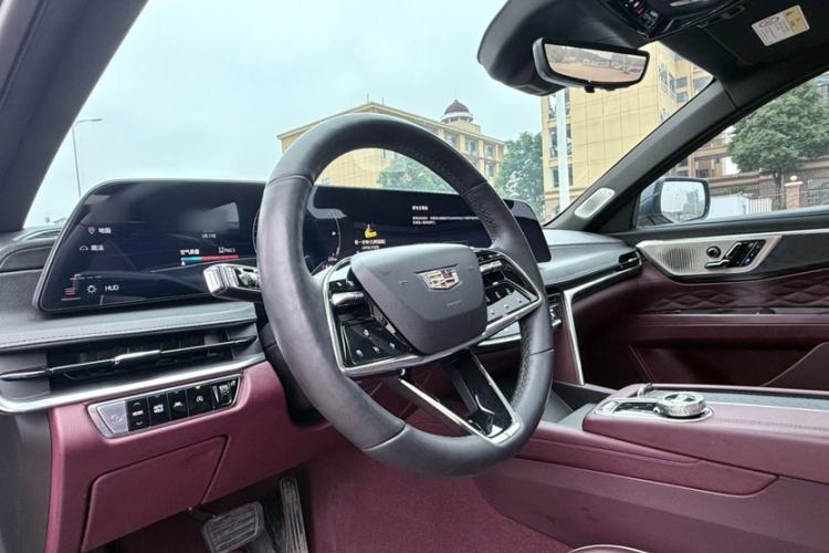 Used Cadillac CT6 2023 28T Platinum Edition Interior 7