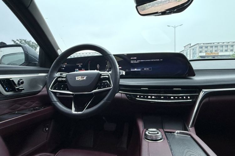 Used Cadillac CT6 2023 28T Platinum Edition Interior 9