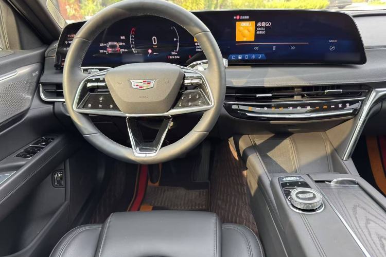 Used Cadillac CT6 2023 28T Luxury Version Interior 9
