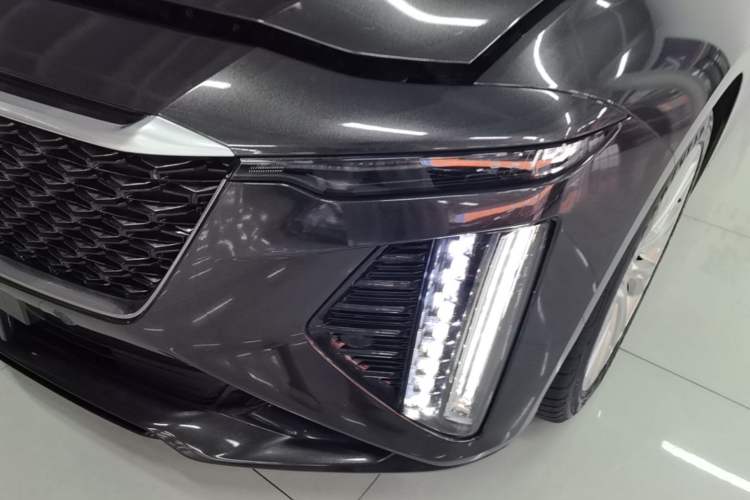 Used Cadillac CT6 2023 28T Luxury Version Left Front Headlight